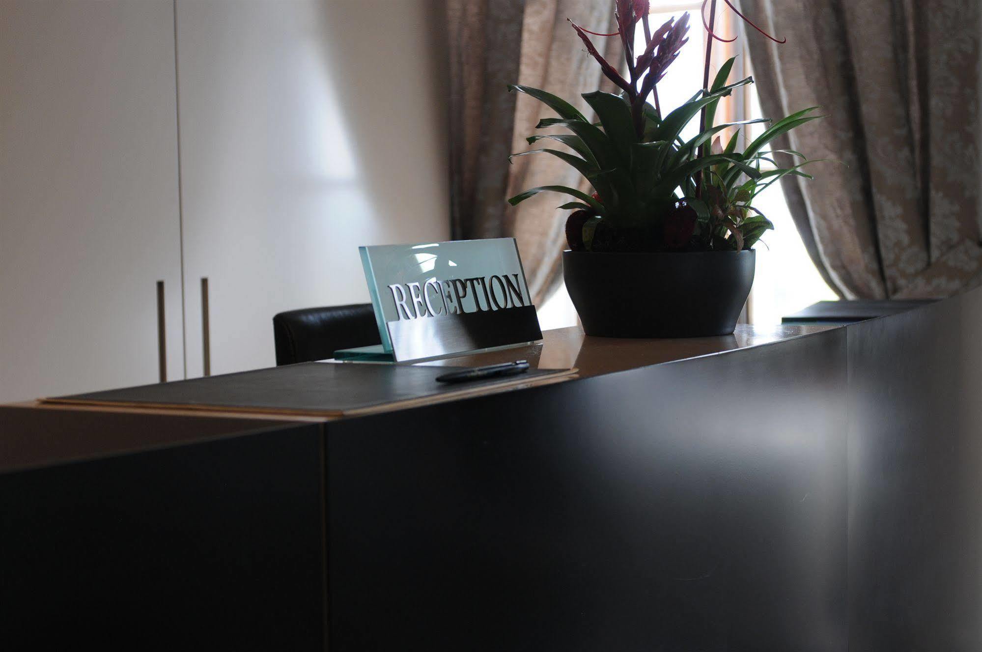 Hostellerie Le Petit Manoir Моржес Екстериор снимка