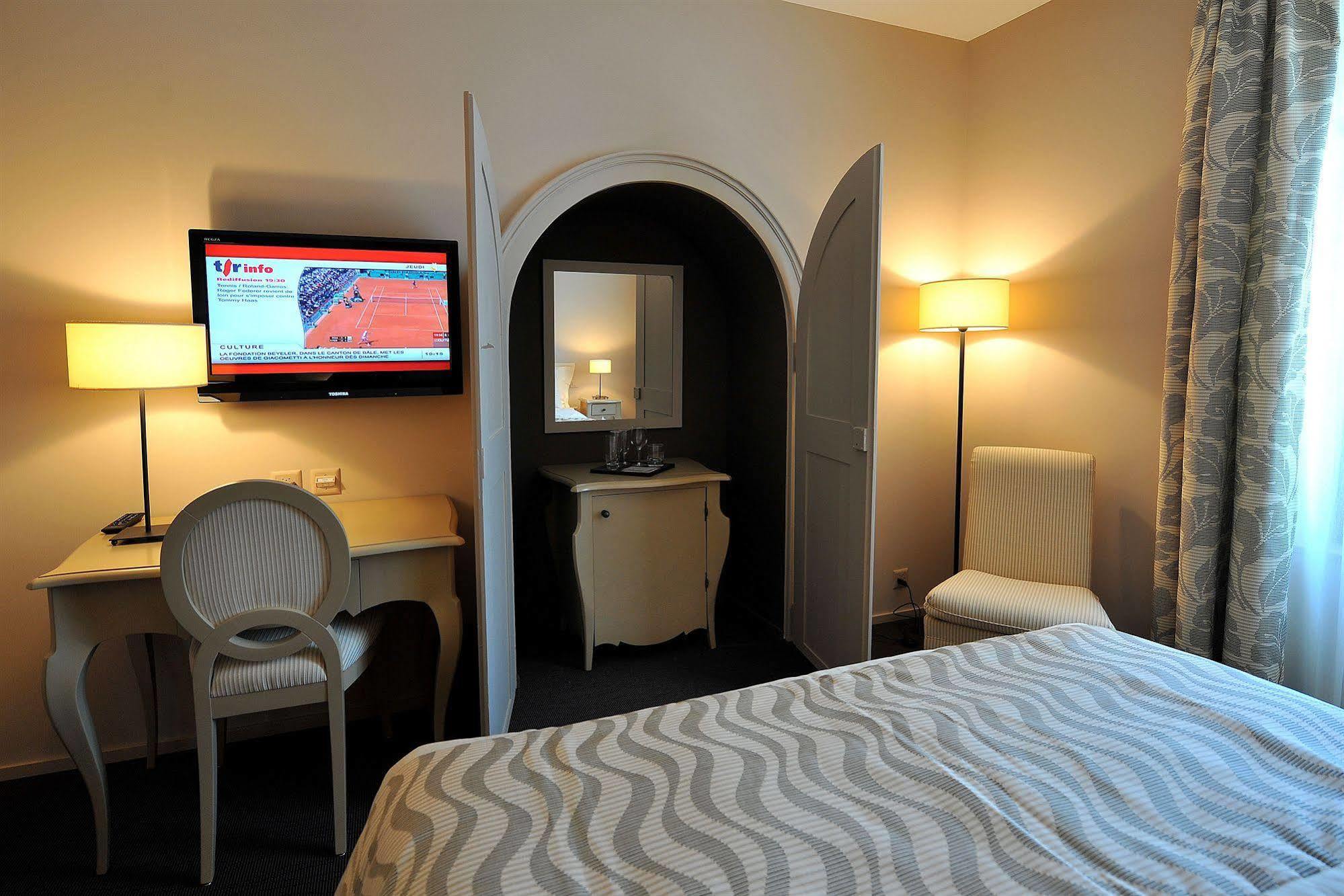 Hostellerie Le Petit Manoir Моржес Екстериор снимка